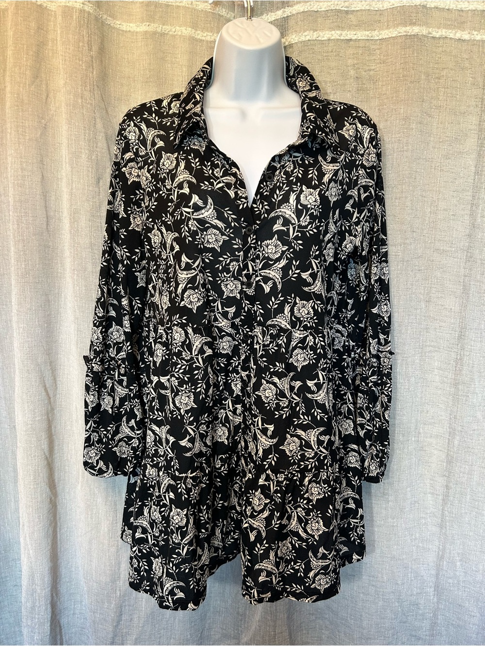 Style & Co Floral Black & White Button-Front Mesh Tunic Shirt